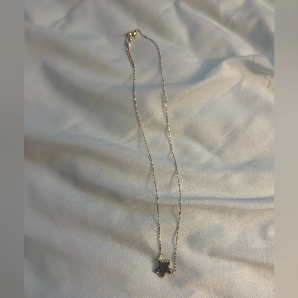 Kendra Scott necklace gold and purple star - Picture 2 of 3